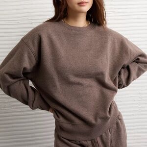 American Eagle Everyday Luxe Crew Neck Sweatshirt - L